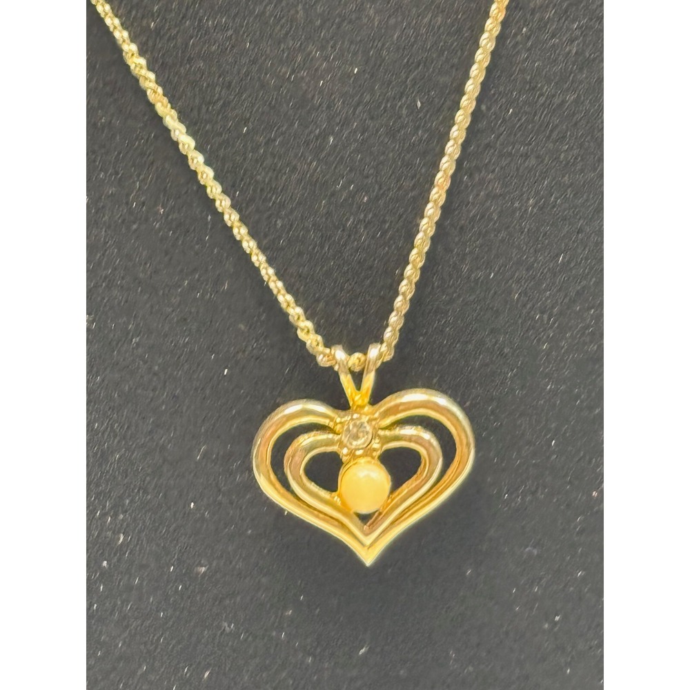 Necklace Heart and Faux Pearl Pendant‎ Signed Delicate Gold Tone Avon